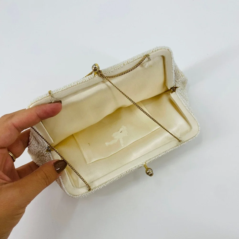 Vintage Beaded Clutch Bag Womens OS Cream Floral Kiss Lock Chain Strap